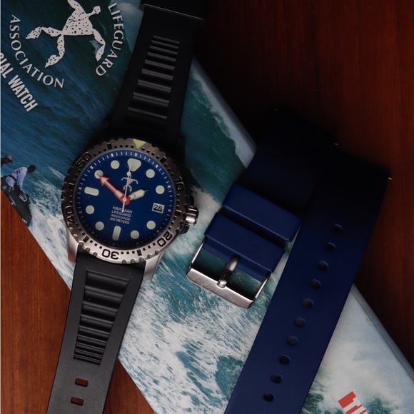Big Blue Beauty - Hawaiian Lifeguard Association DIVE Watch - Picture 4 of 5
